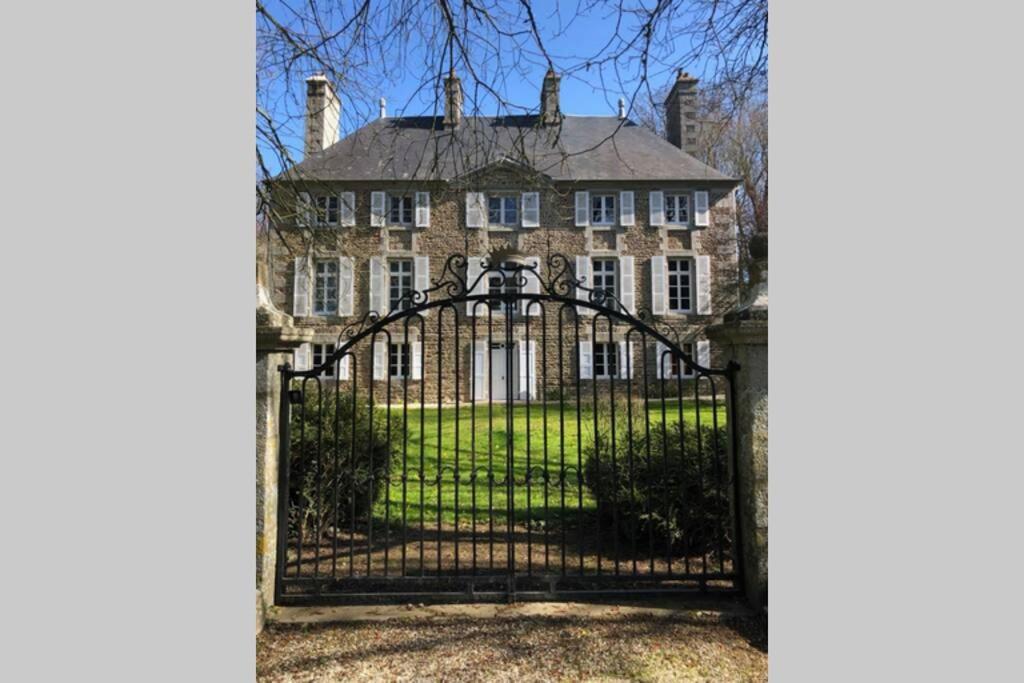 Le Logis K, Le Charme Au Coeur De Saint Pair Apartment Exterior photo