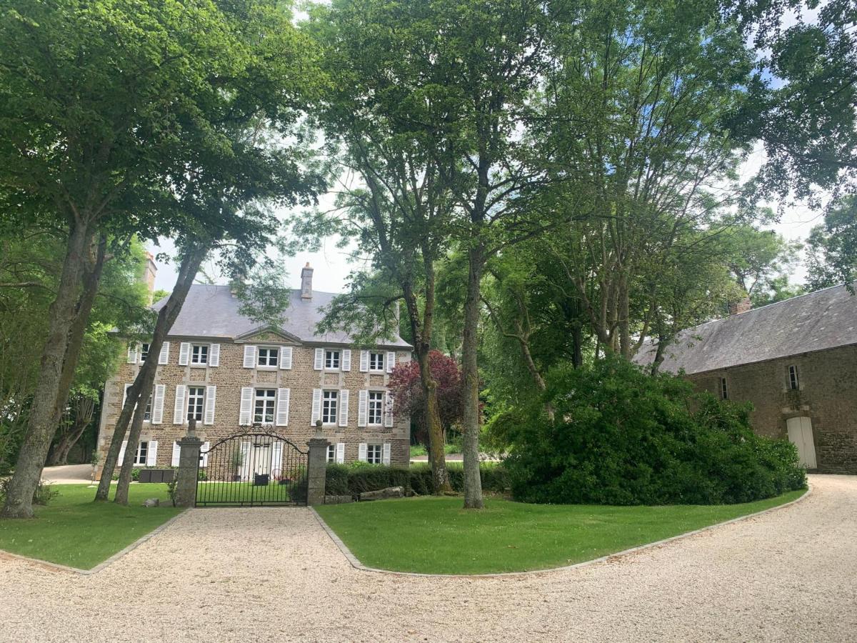 Le Logis K, Le Charme Au Coeur De Saint Pair Apartment Exterior photo