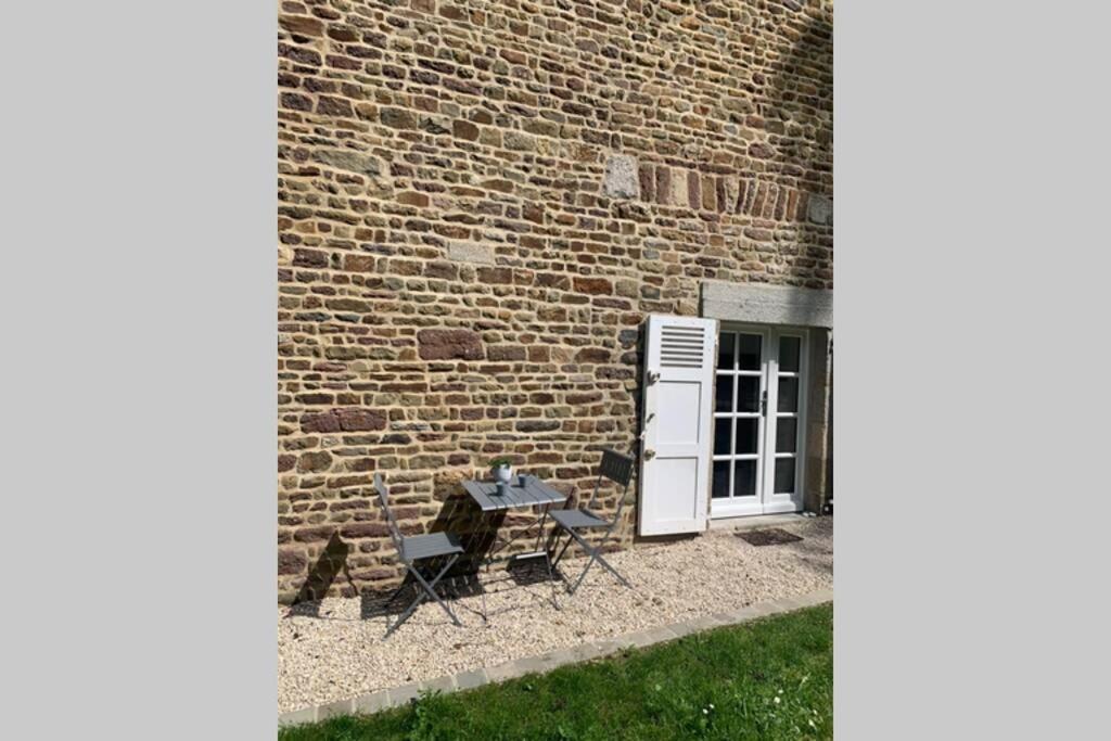 Le Logis K, Le Charme Au Coeur De Saint Pair Apartment Exterior photo