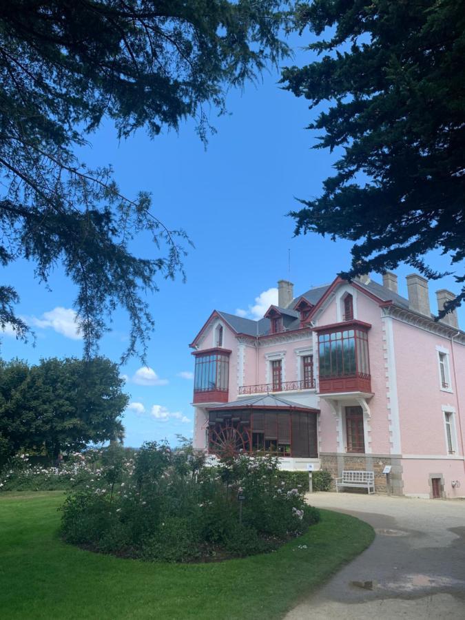 Le Logis K, Le Charme Au Coeur De Saint Pair Apartment Exterior photo